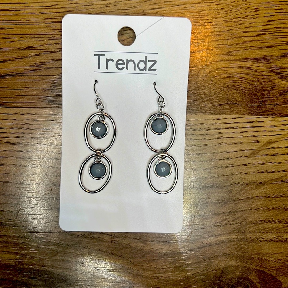 Trendz Grey and Silver Daning Earrings